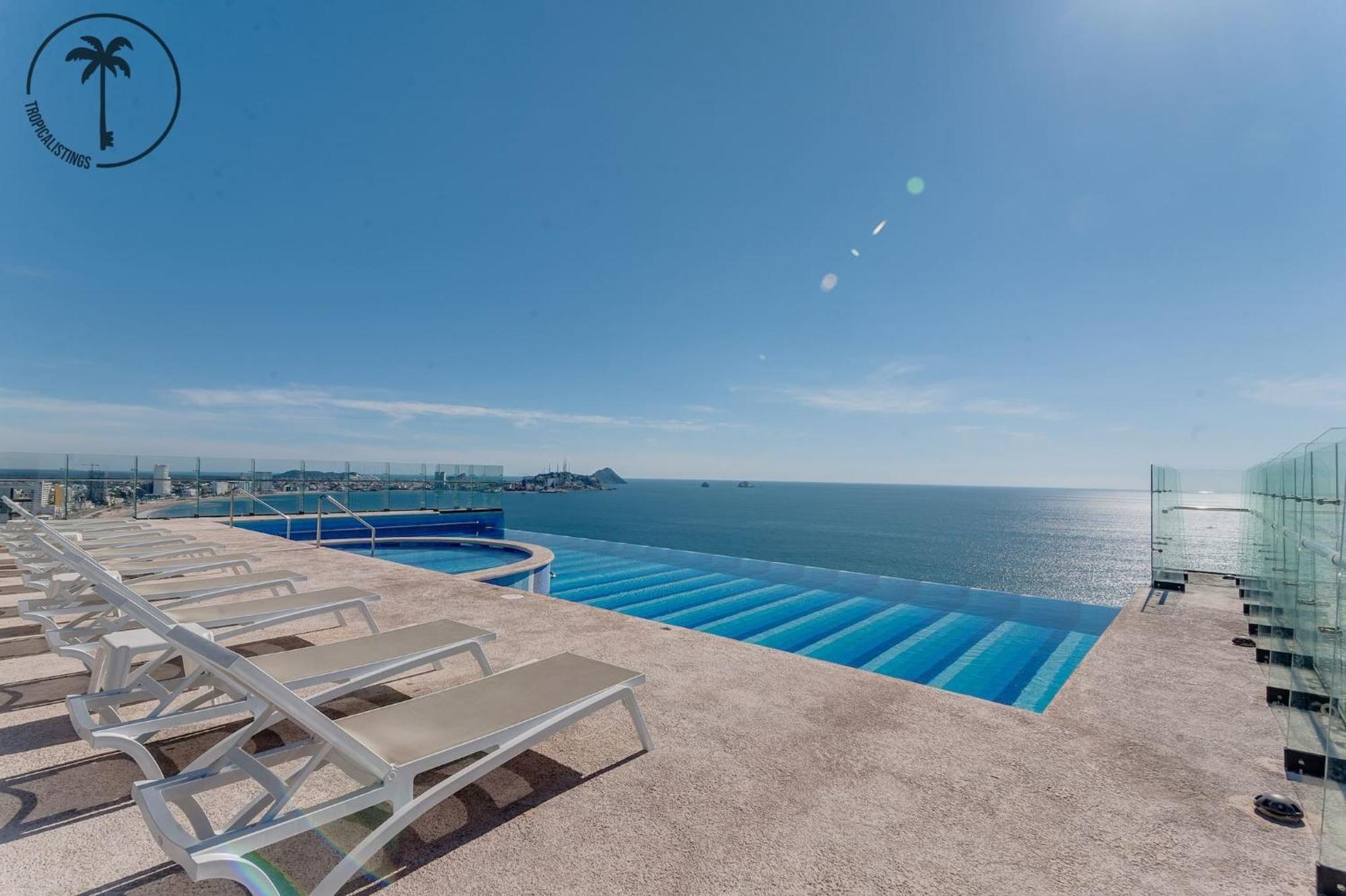 Depto Pavoreal. Hermosa vista al mar y malecón! Mazatlán Exterior foto